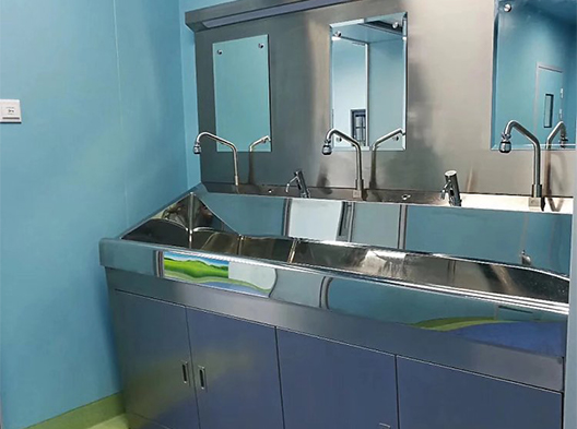 不(bù)鏽鋼醫(yī)用(yòng)洗手池